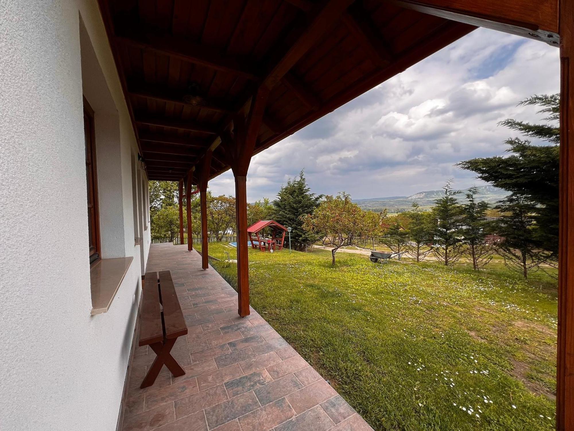 Pilisi Lovas Major, Dorog Bed & Breakfast Ngoại thất bức ảnh