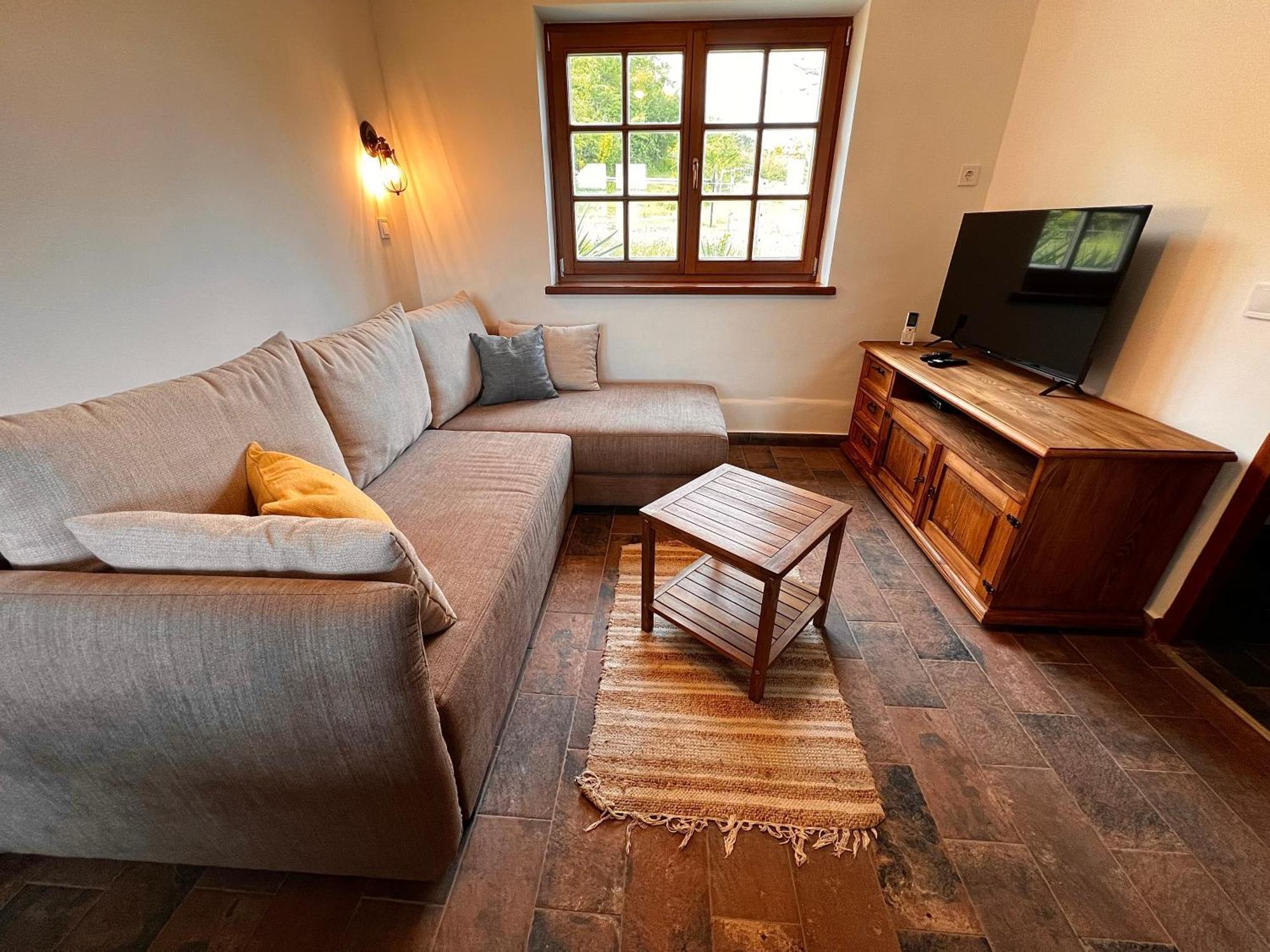 Pilisi Lovas Major, Dorog Bed & Breakfast Ngoại thất bức ảnh
