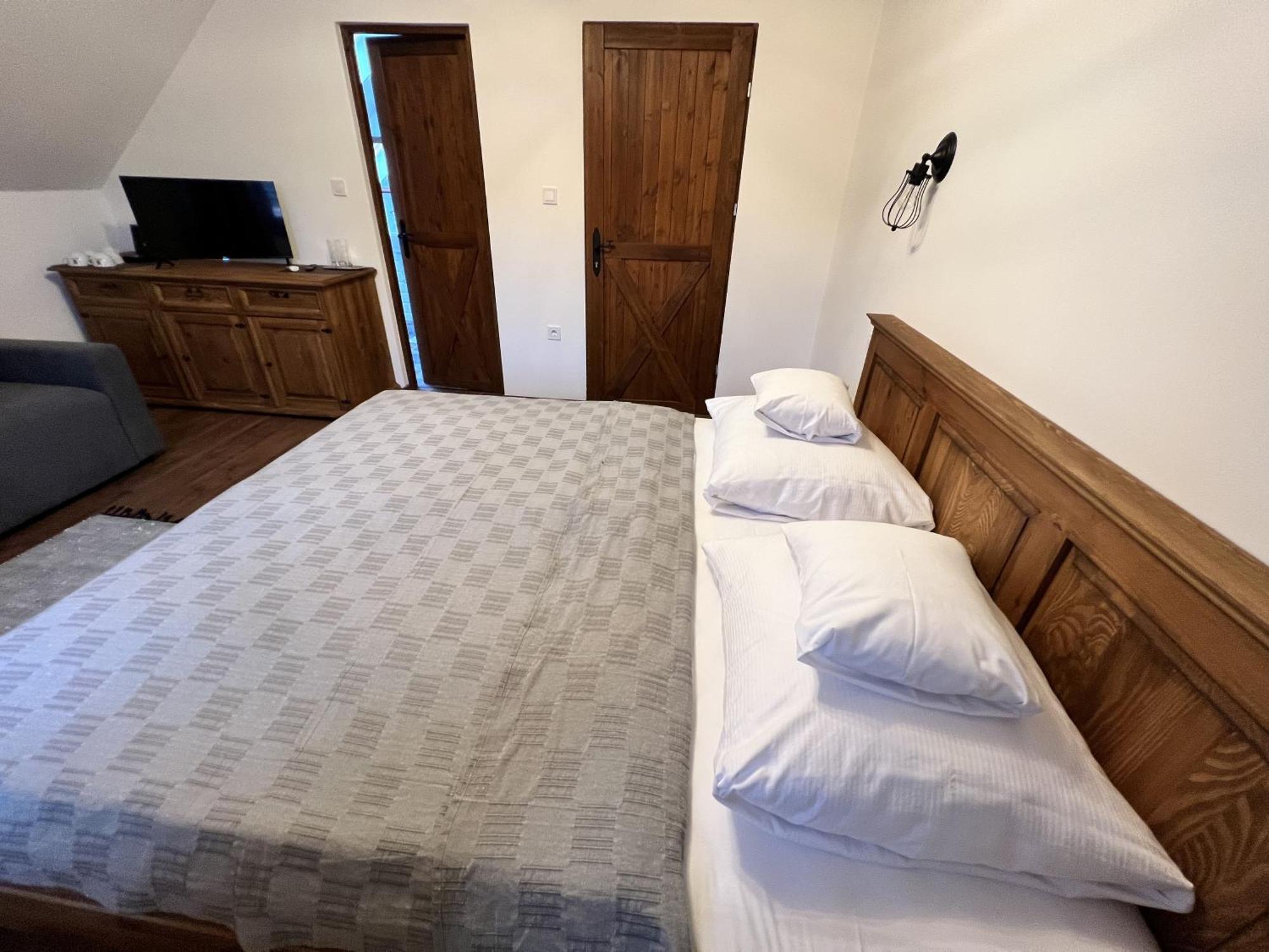 Pilisi Lovas Major, Dorog Bed & Breakfast Ngoại thất bức ảnh