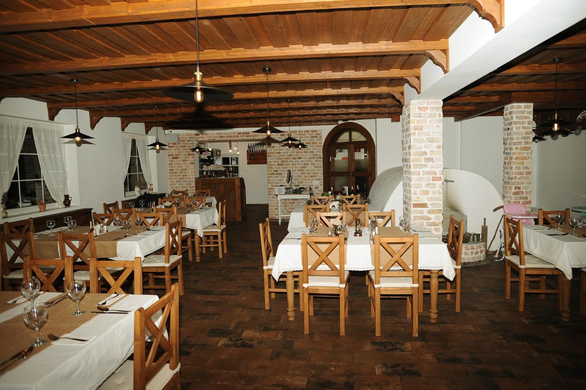 Pilisi Lovas Major, Dorog Bed & Breakfast Ngoại thất bức ảnh